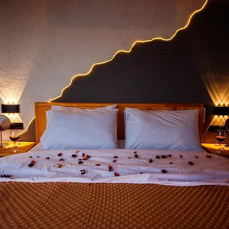 Zedome Panorama Hotel 3*